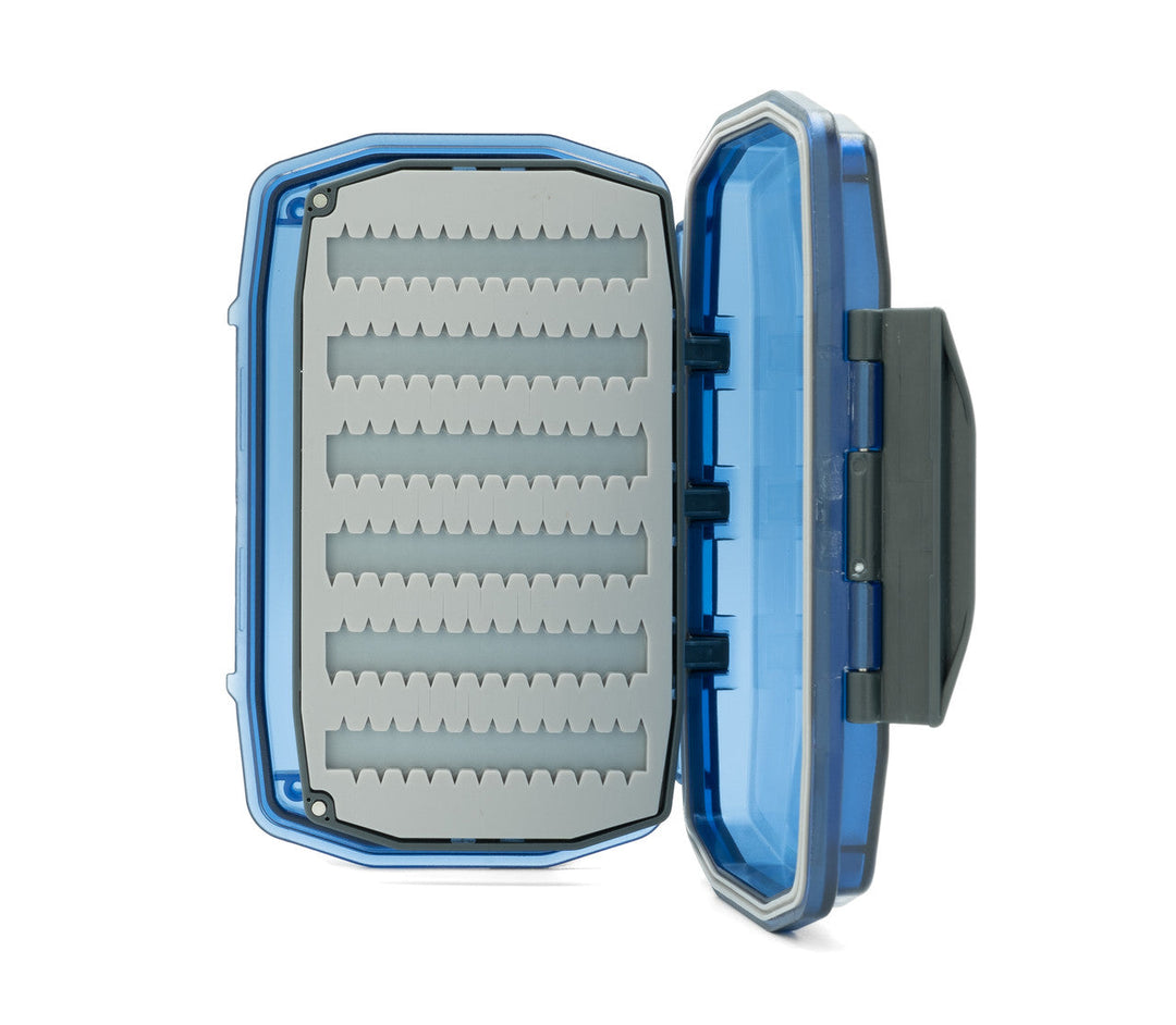 Umpqua UPG Silicone WP Essential Medium Fly Box in Blue