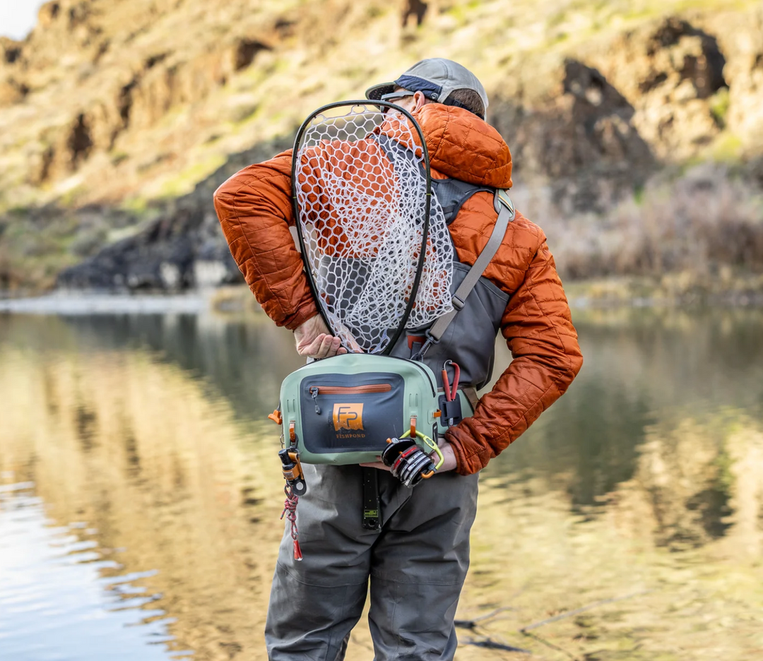 Paquete lumbar sumergible pequeño Fishpond Thunderhead 