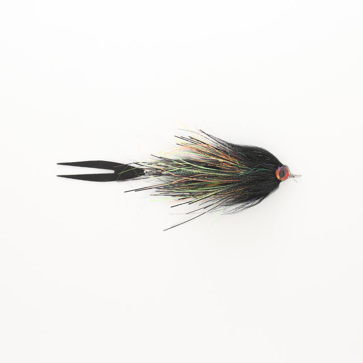 Mosca almizclada con cola de hierro de Bootz Flies