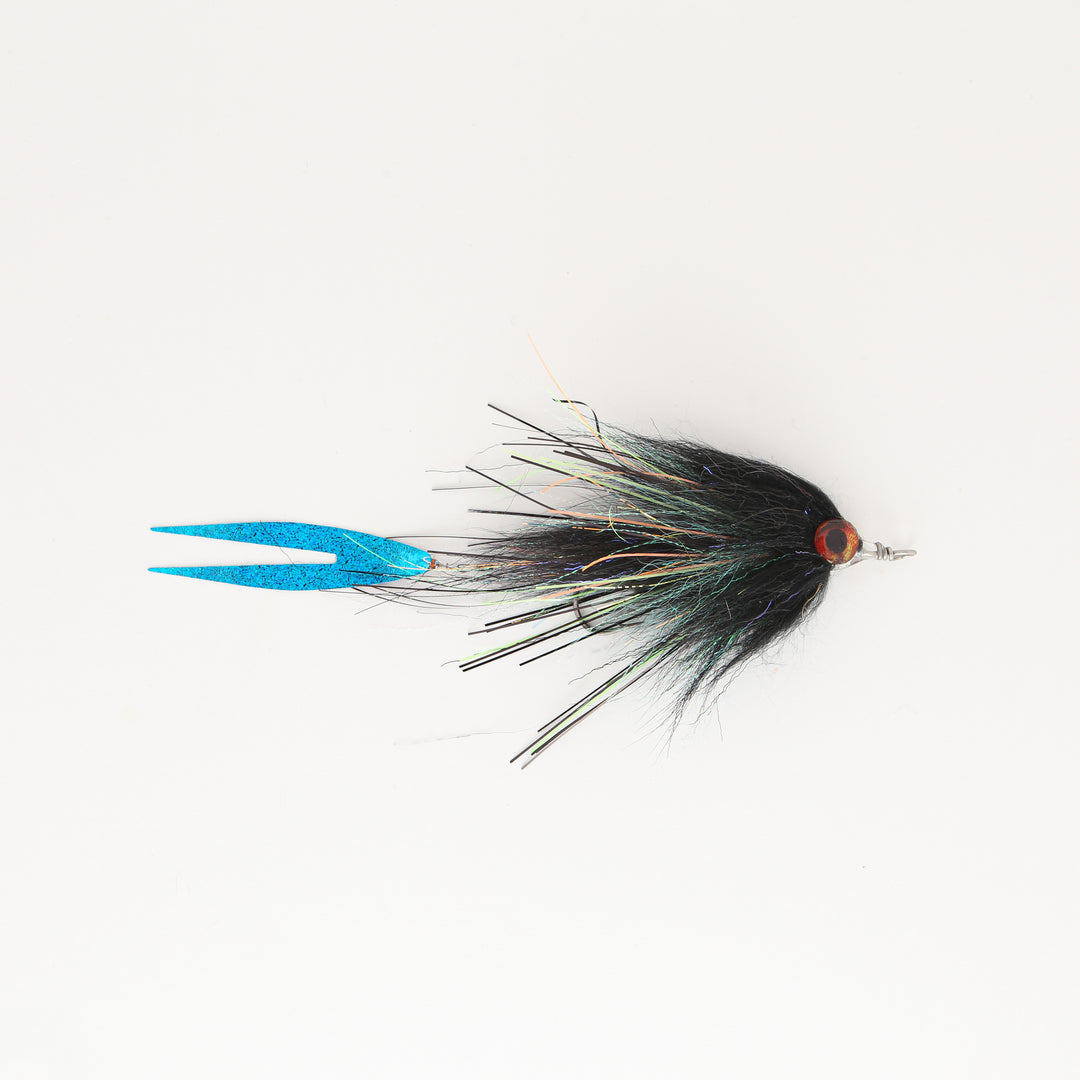 Mosca almizclada con cola de hierro de Bootz Flies